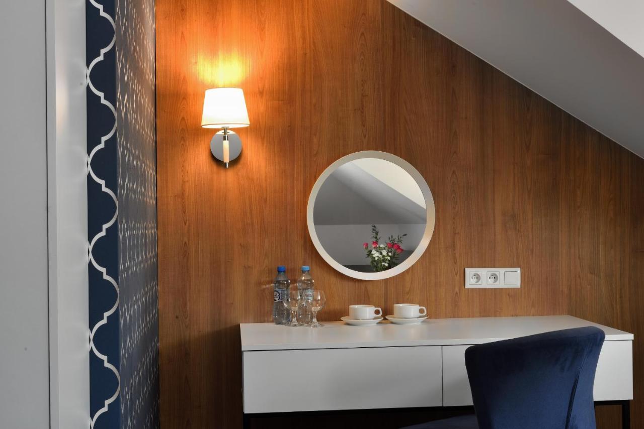 Hotel Agat Piotrków Trybunalski Екстериор снимка
