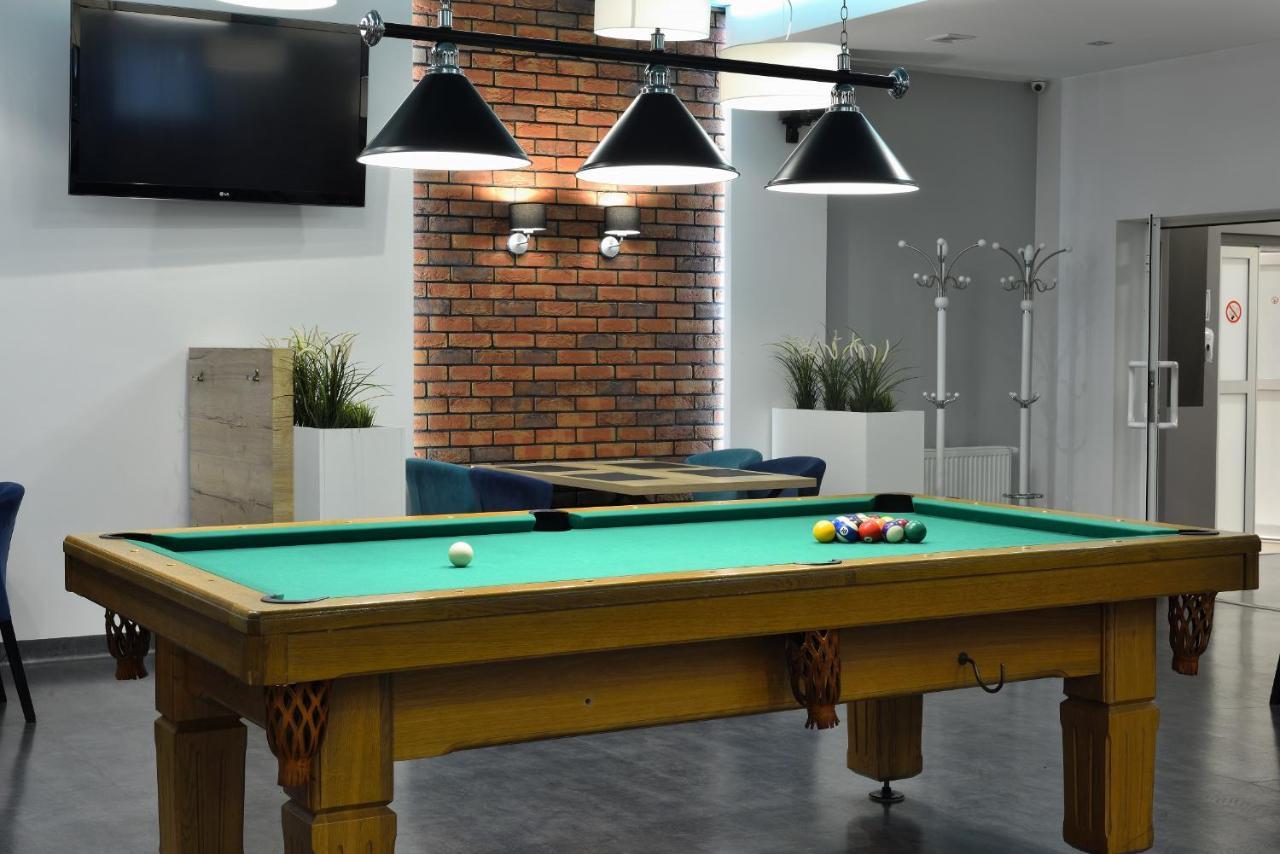 Hotel Agat Piotrków Trybunalski Екстериор снимка