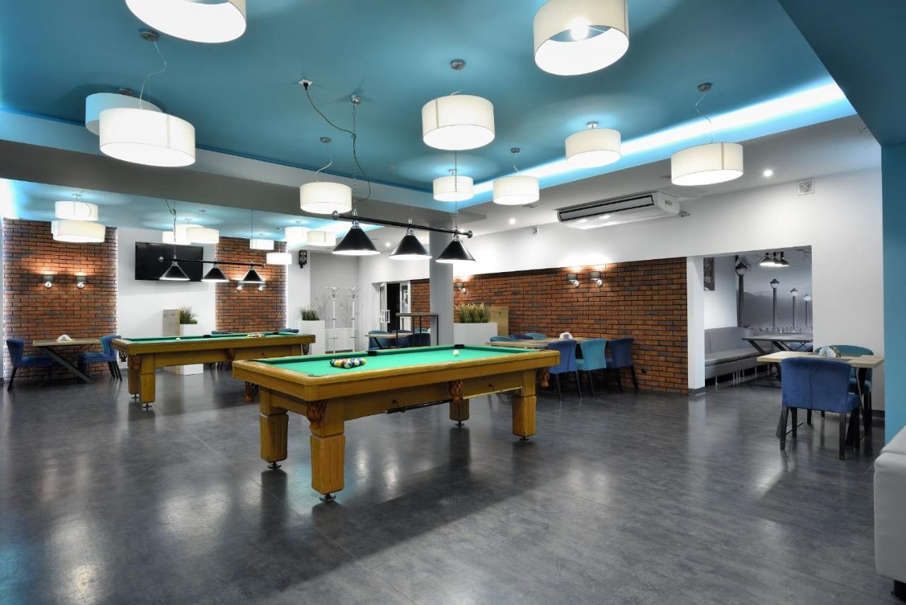 Hotel Agat Piotrków Trybunalski Екстериор снимка
