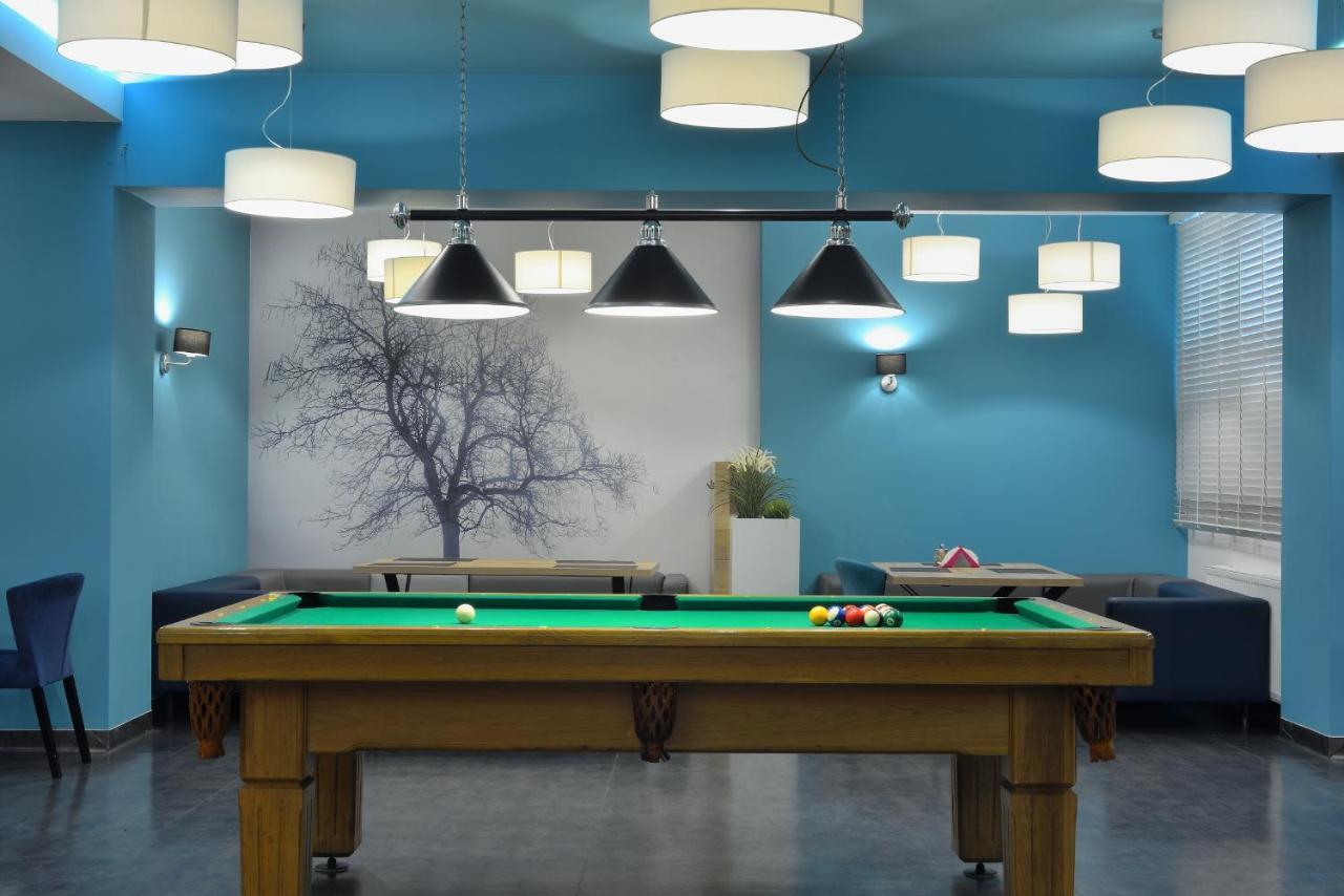 Hotel Agat Piotrków Trybunalski Екстериор снимка