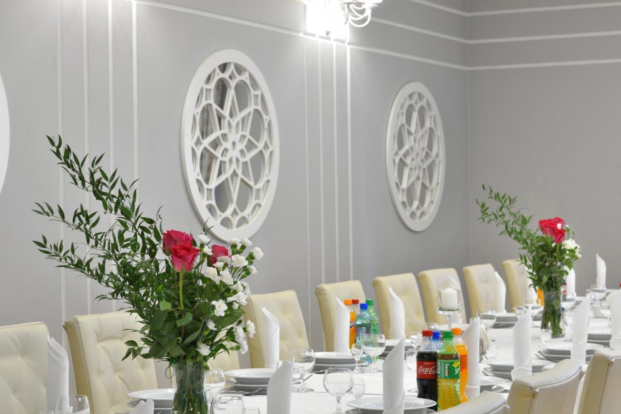 Hotel Agat Piotrków Trybunalski Екстериор снимка