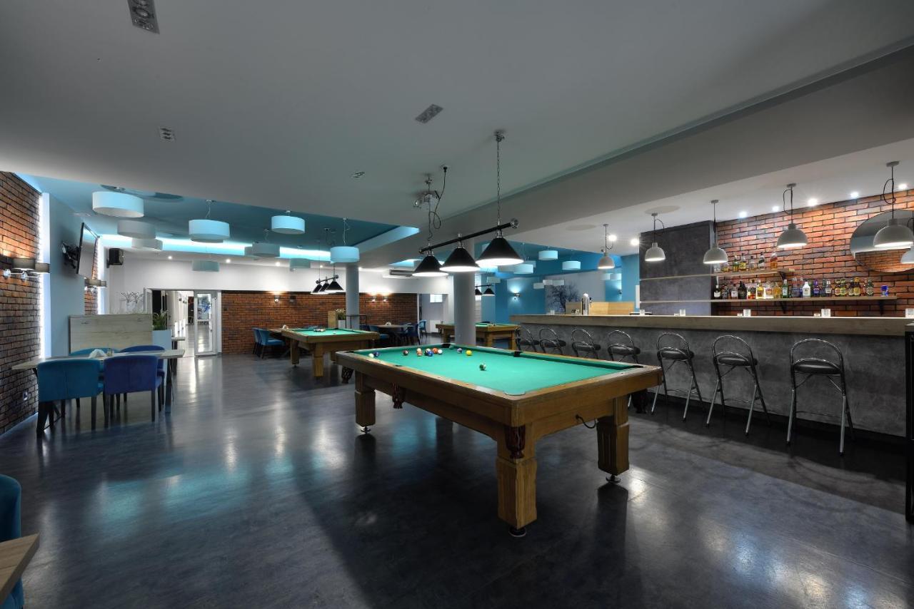 Hotel Agat Piotrków Trybunalski Екстериор снимка