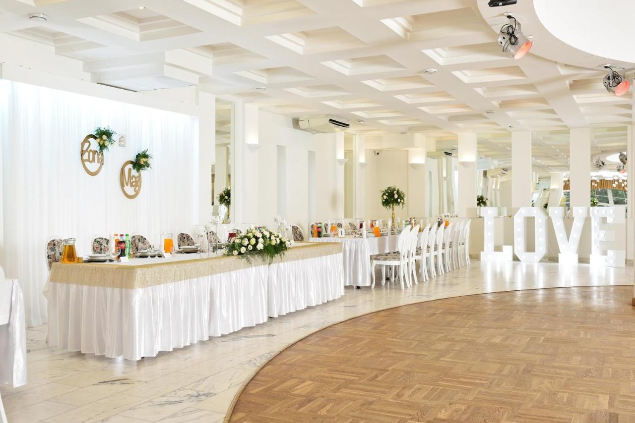 Hotel Agat Piotrków Trybunalski Екстериор снимка