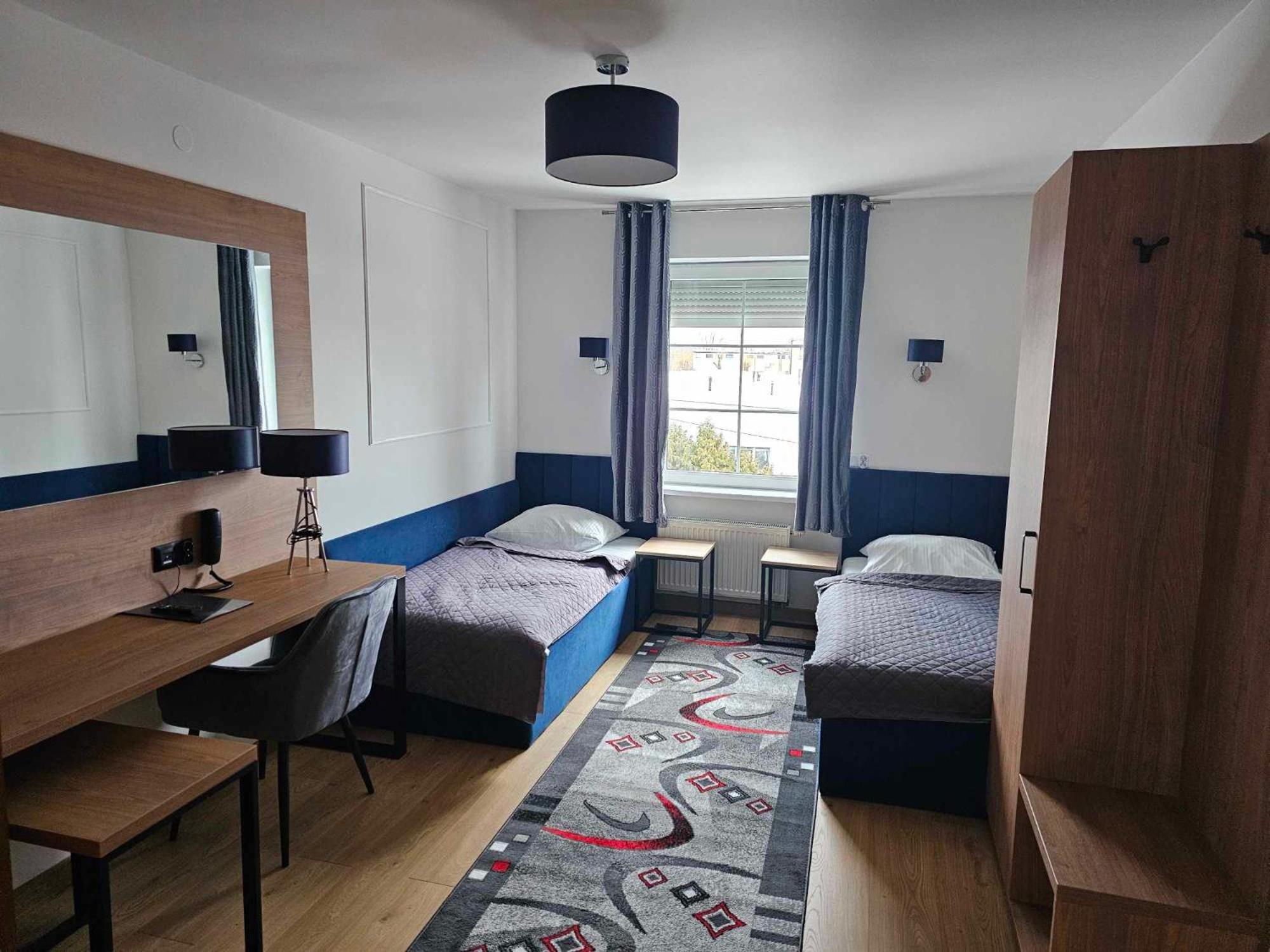 Hotel Agat Piotrków Trybunalski Екстериор снимка