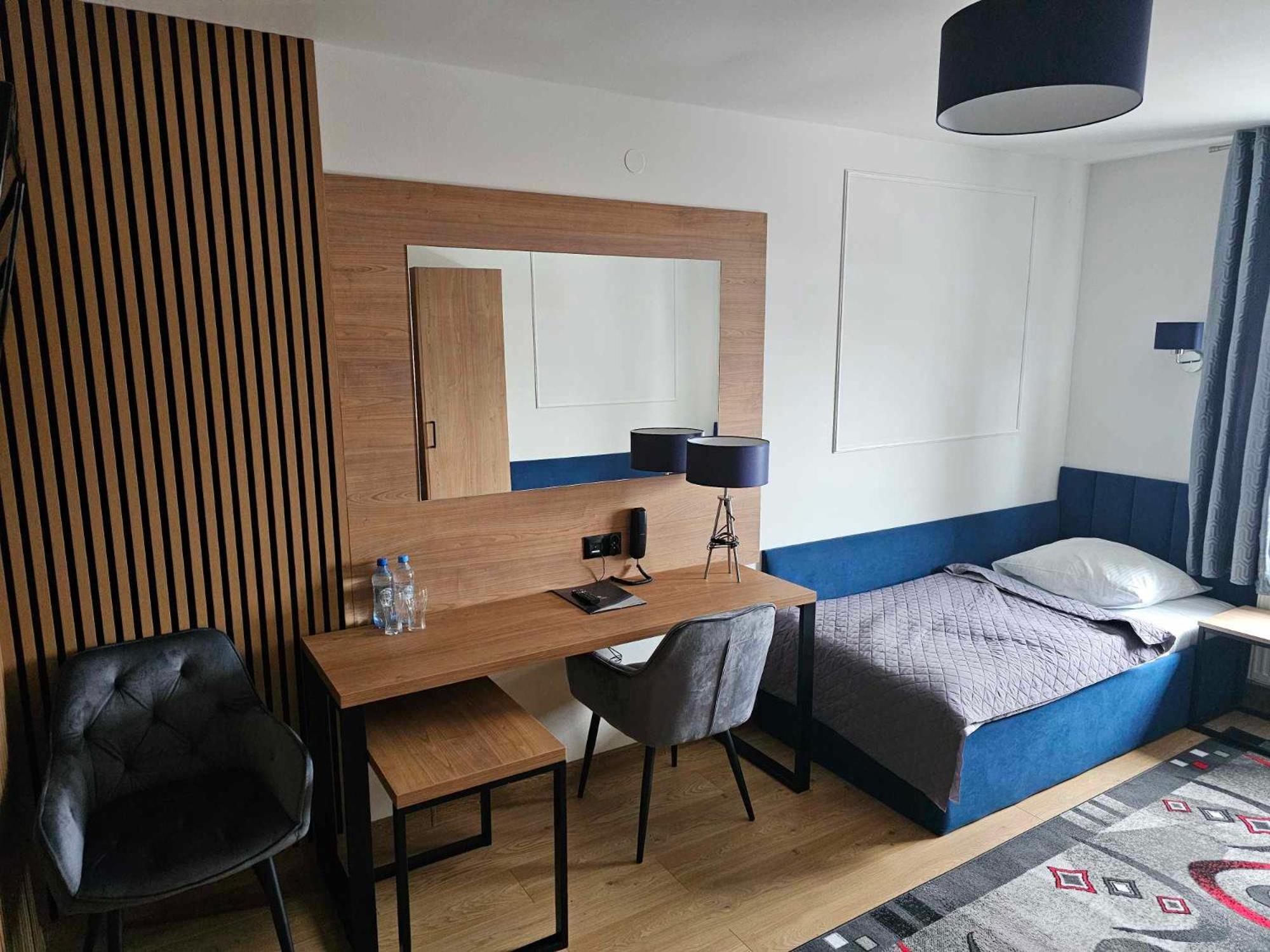 Hotel Agat Piotrków Trybunalski Екстериор снимка